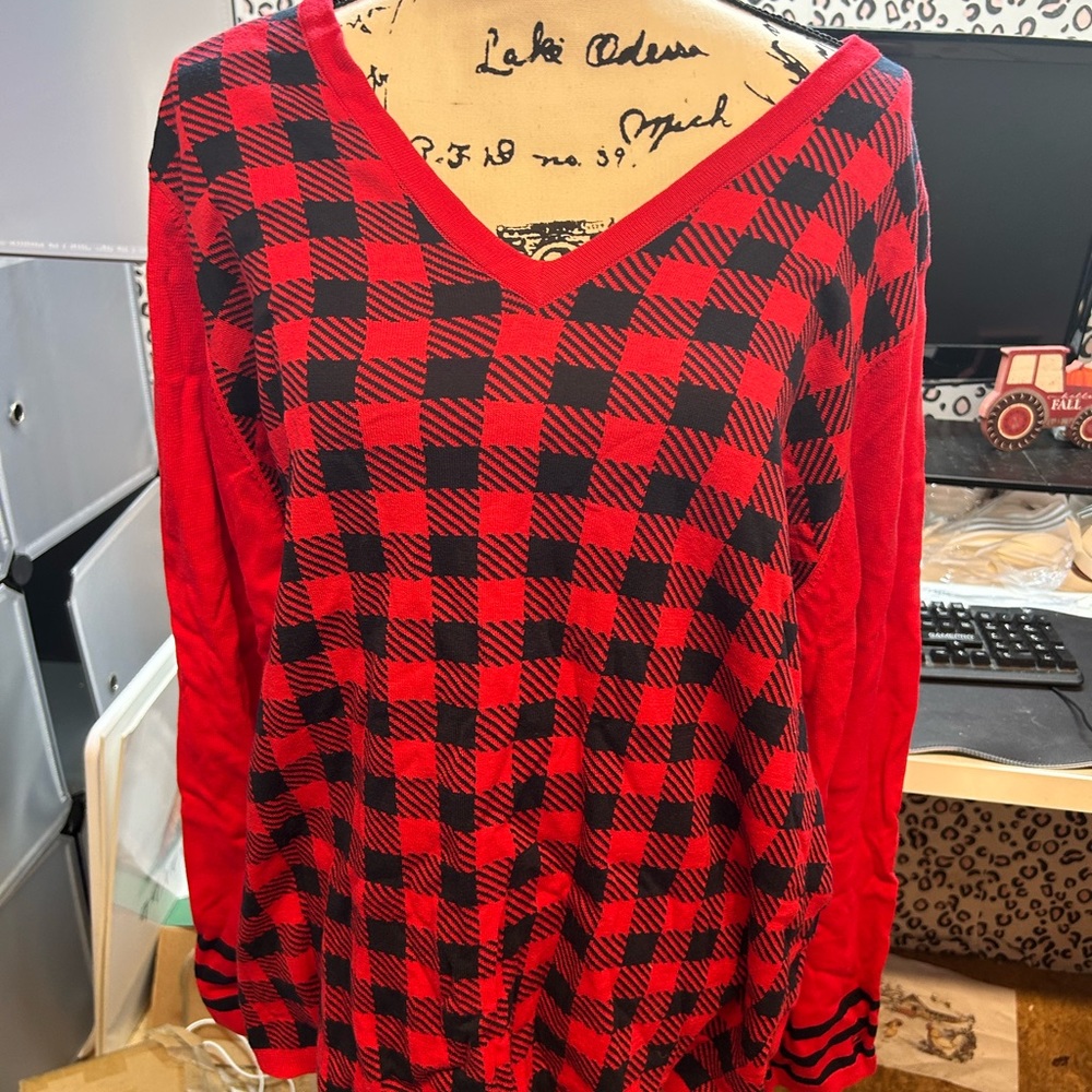 Tommy Hilfiger Ivy Sweater New with Tags Red/Black